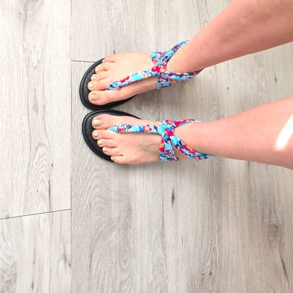 Sanuk | Yoga Mat Ella blue floral print sling back Bohemian sandals | WMS 7 - Picture 1 of 11
